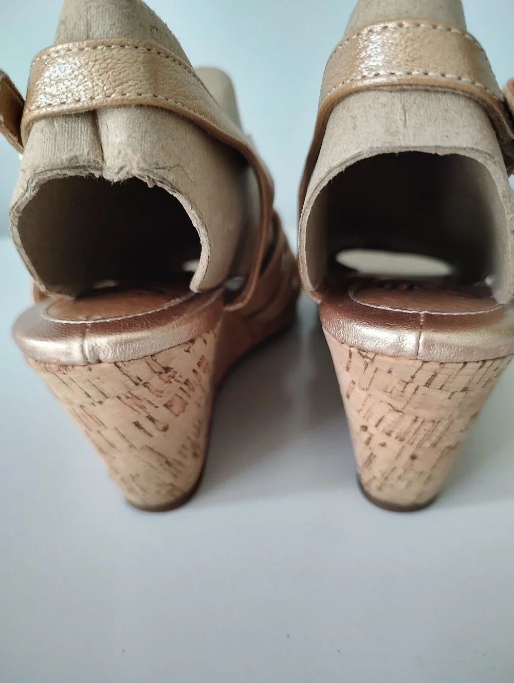 Sofft Gold Metallic Cork Wedge Heel Sandals 7.5
